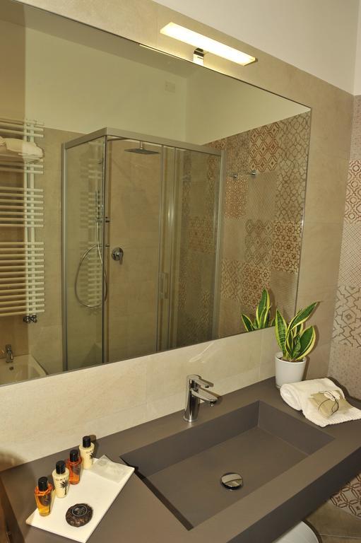 Etnea 454 Catania Luxury Rooms Bagian luar foto
